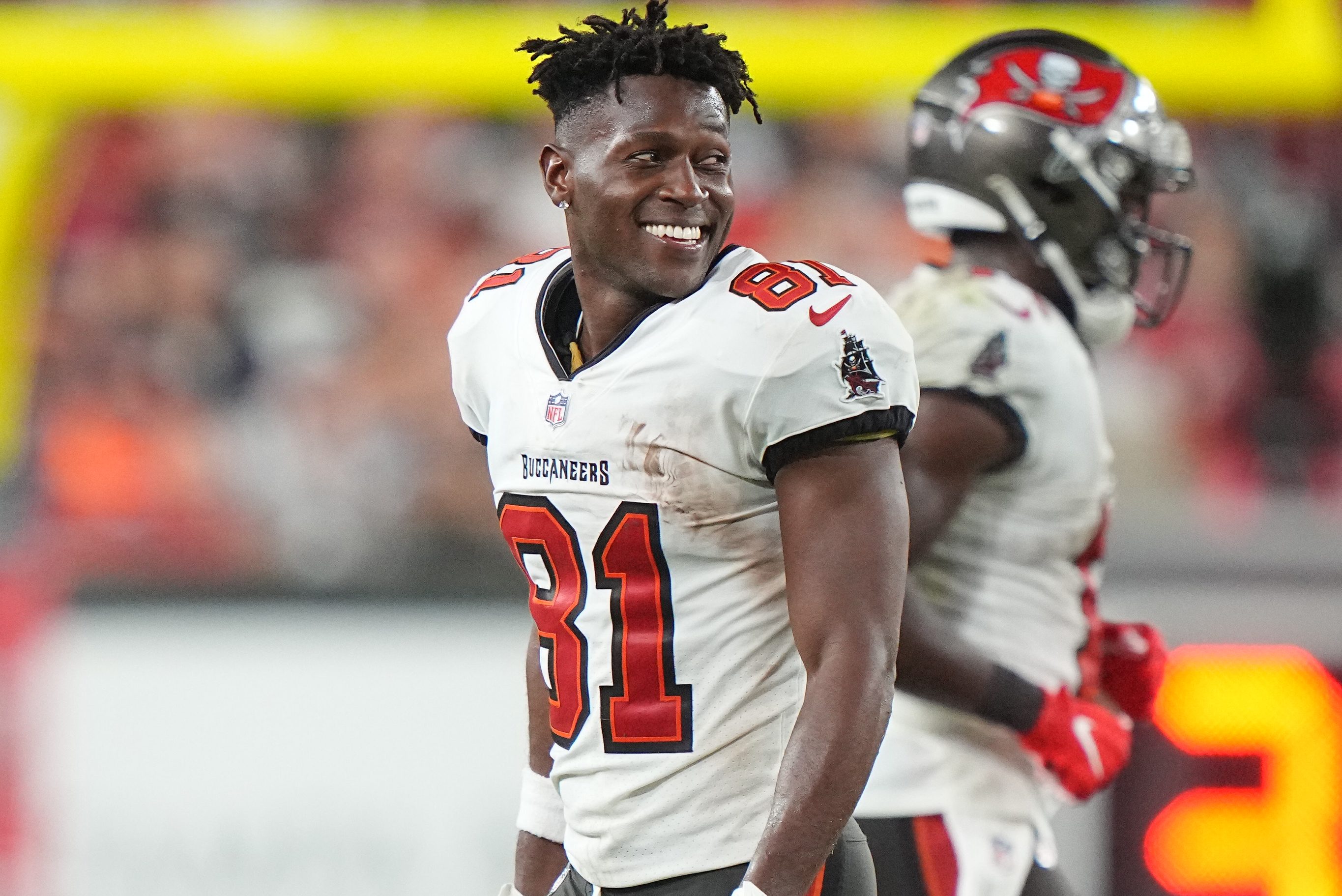 Why Antonio Brown Will Root for Tampa Bay Buccaneers in the Playoffs -  InsideHook