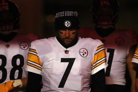 Ben Roethlisberger leads his team onto the field before losing to the Kansas City Chiefs