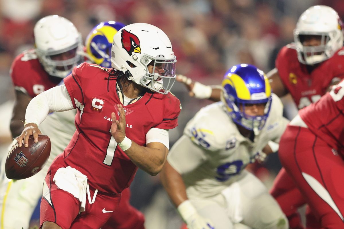 Kyler Murray of the Cardinals drops back to pass against the Rams at State Farm Stadium