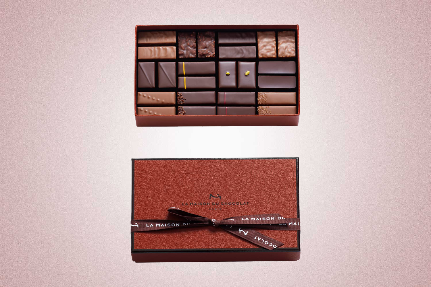 Thr Coffret Maison Dark Chocolate is a rich, delicious chocolate gift for Valentine's Day in 2022