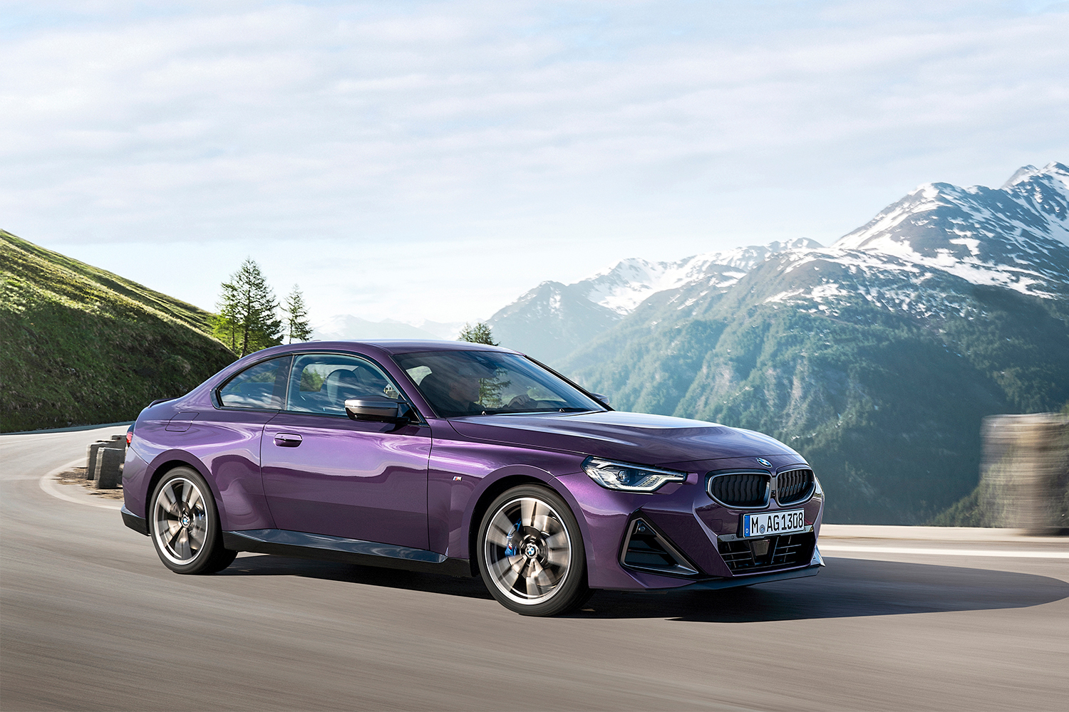 exterior of the 2022 bmw M240i xDrive 2 series