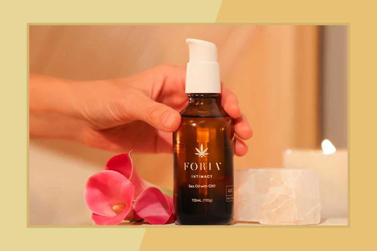 Review: Foria’s Intimacy Sex Oil With CBD Is the Only Lube You Need