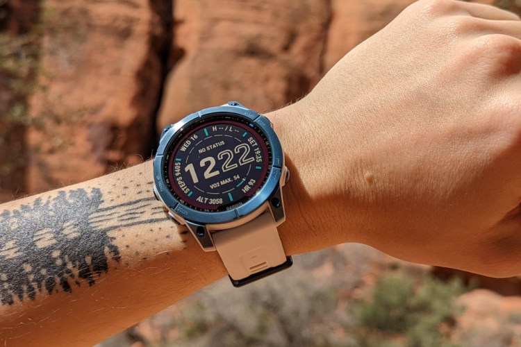 The new Garmin Fenix 7X is a capable smartwatch from Garmin rich with features for the outdoors and fitness 2022