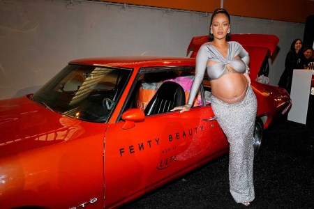 Rihanna Says What We All Think: Gender Reveal Parties Suck