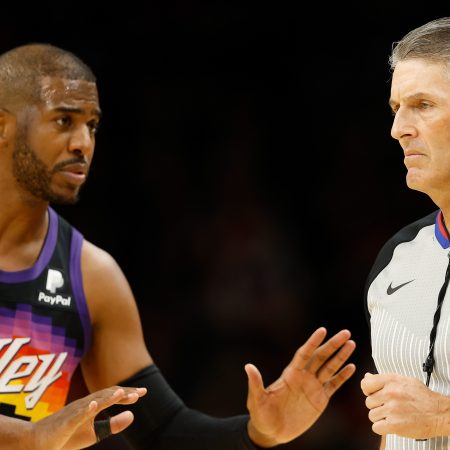 Referee Scott Foster reacts to Chris Paul of the Phoenix Suns during an NBA game