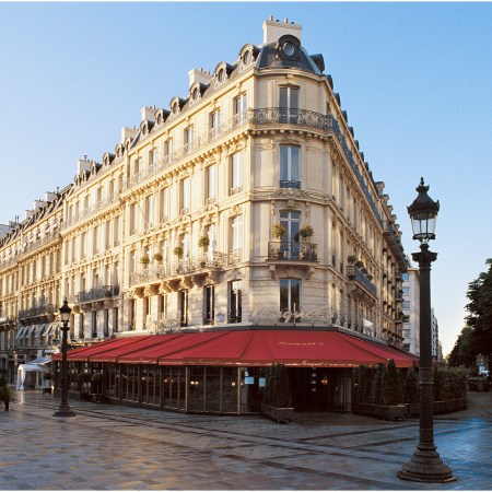 Hôtel Barrière Le Fouquets Paris façade