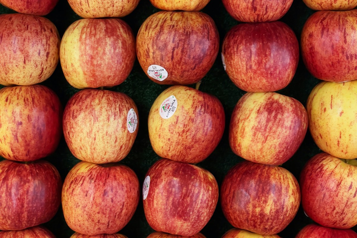 PSA: You Need to Take Produce Stickers Off Your Fruit - InsideHook