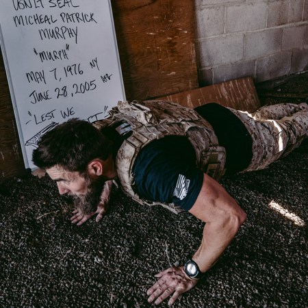 Mike Sauers completing The Murph Challenge.