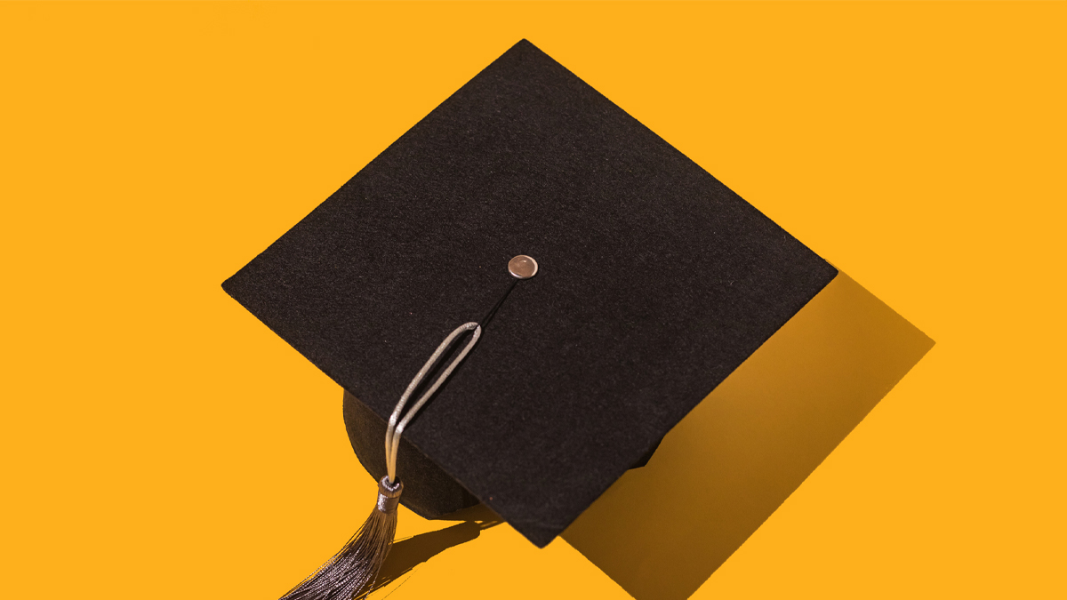 These are the best luxury college graduation gifts to give in 2022