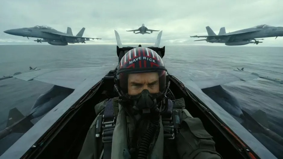A Real Top Gun Grad Grades the Movies’ Flying Scenes