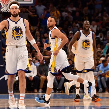 The Warriors Big Three on the floor against the Memphis Grizzlies
