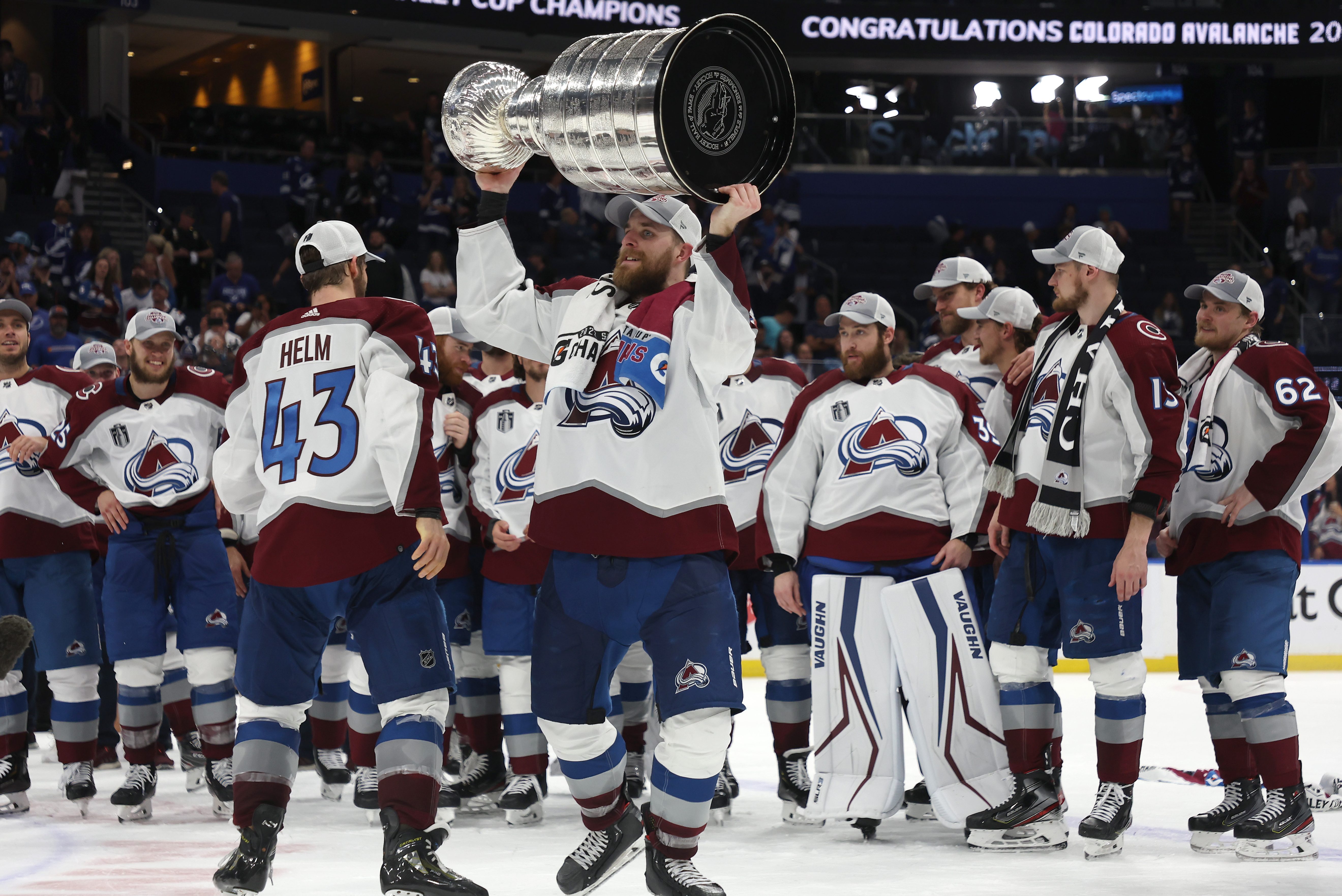 Avalanche win 3rd Stanley Cup in franchise history, defeat