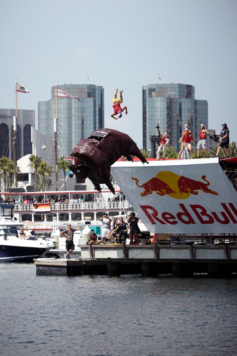 The Belligerent Buffalos, a team made up entirely of UC Santa Barbara students, took flight in a majestic buffalo aircraft with lawnmower-like wheels. The pilot was launched during takeoff at the 2013 Flugtag Race in Long Beach.
