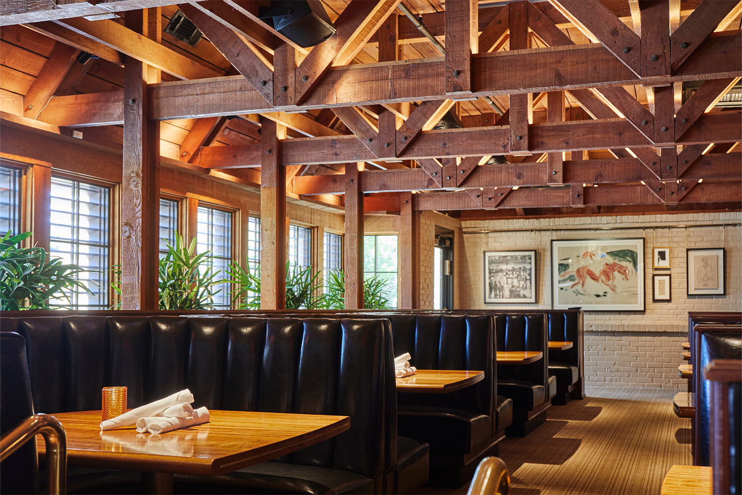 Brentwood's dining room