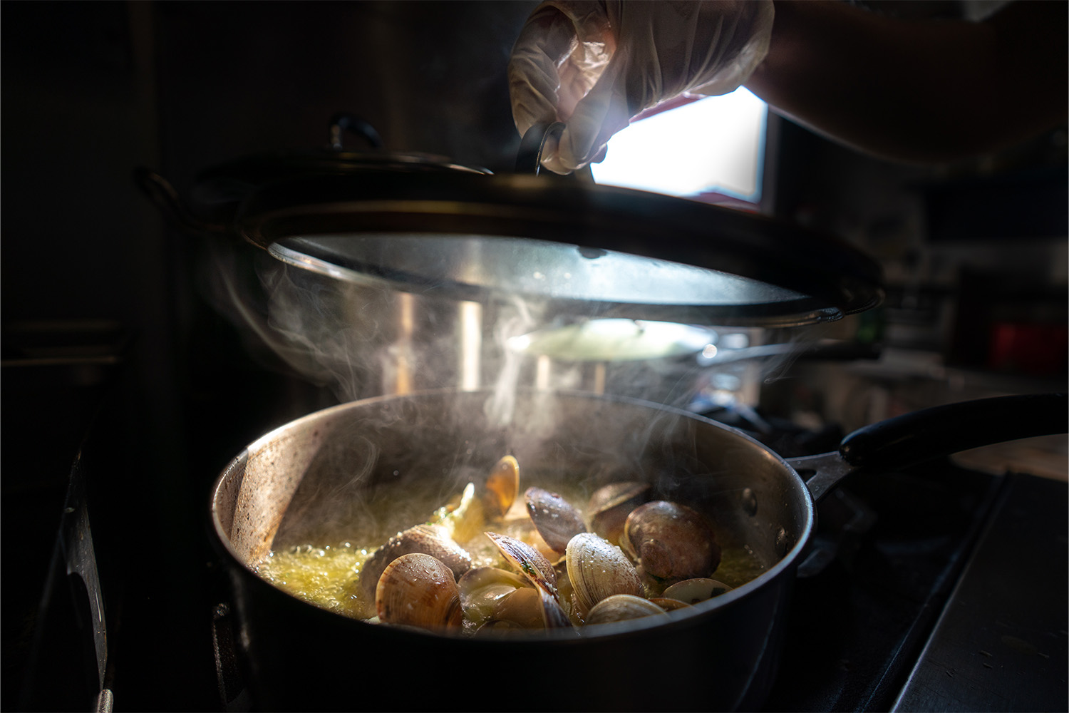 Clams cooking
