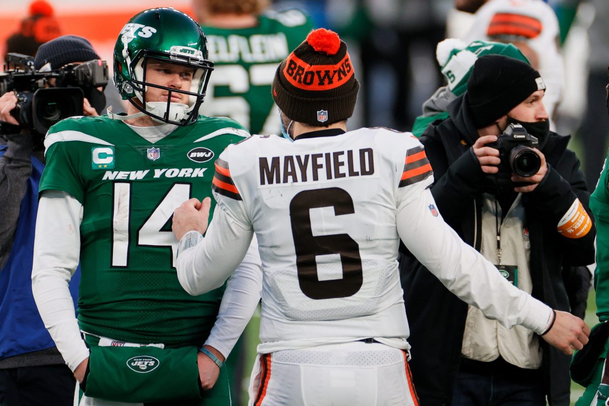 NFL quarterbacks Baker Mayfield and Sam Darnold at MetLife Stadium in 2020 in East Rutherford