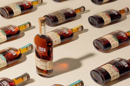 Oak & Eden Lets You Play Whiskey Maker With Its Unique “In-Bottle Finishing” Process