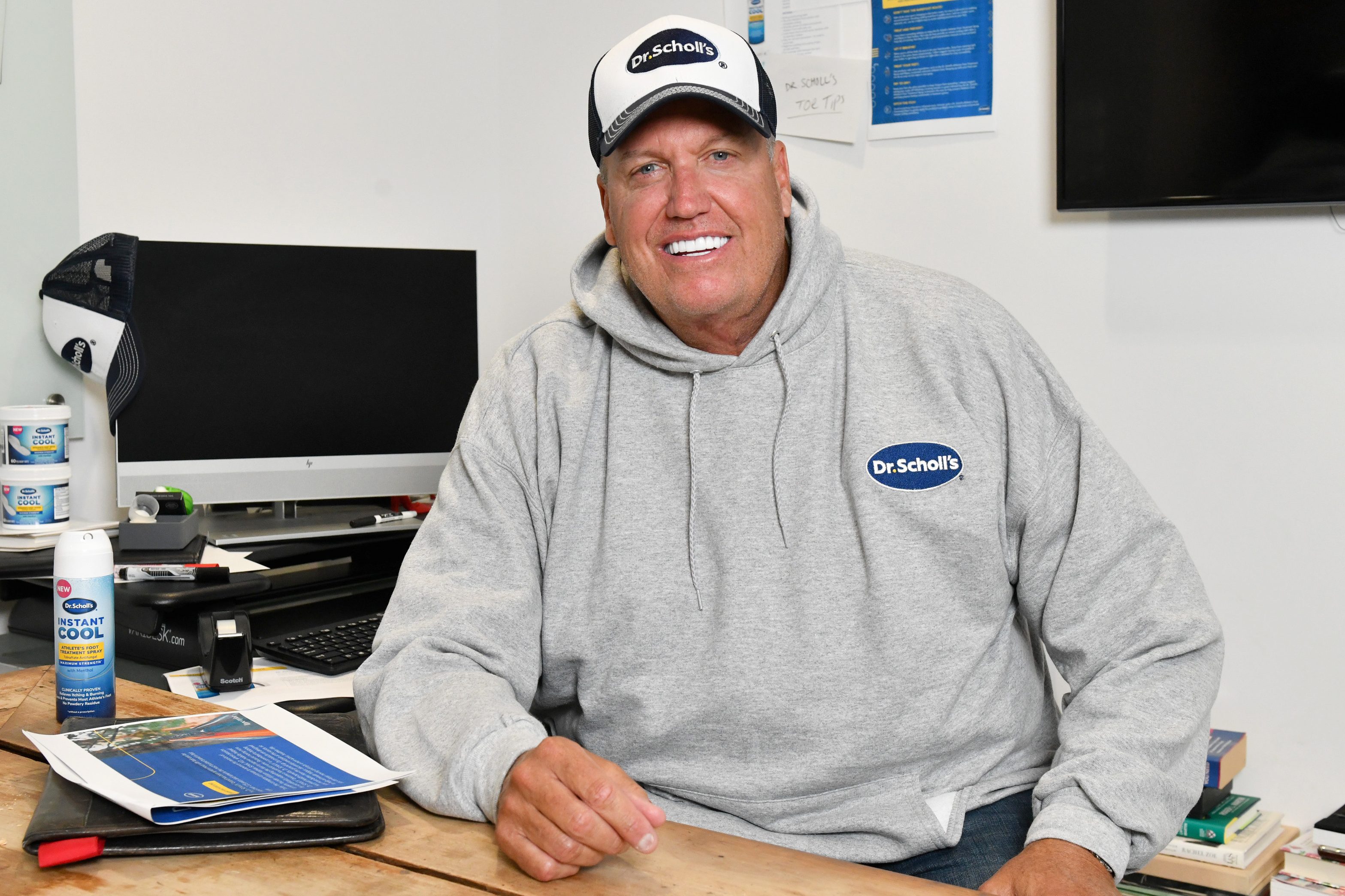 Ex-NFL Coach Rex Ryan Is Having Fun Putting His Foot Fetish Forward picture photo
