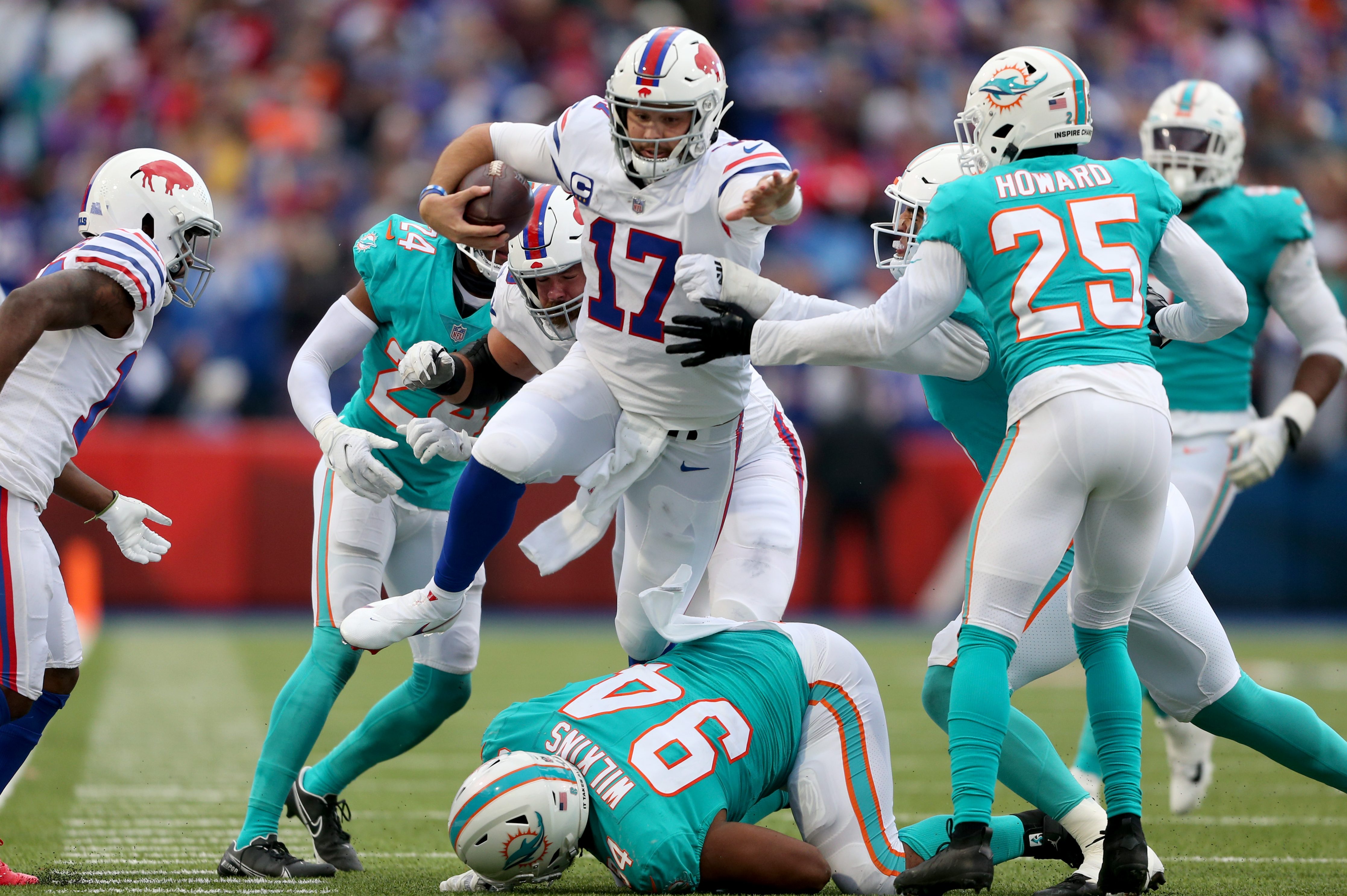 Allen delivers five touchdowns as Bills defeat Dolphins