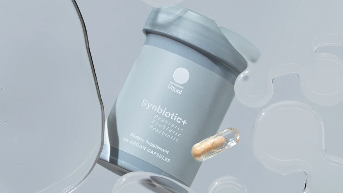 A bottle of Ritual's new probiotic supplement Synbiotic+, as well as what the daily pills look like