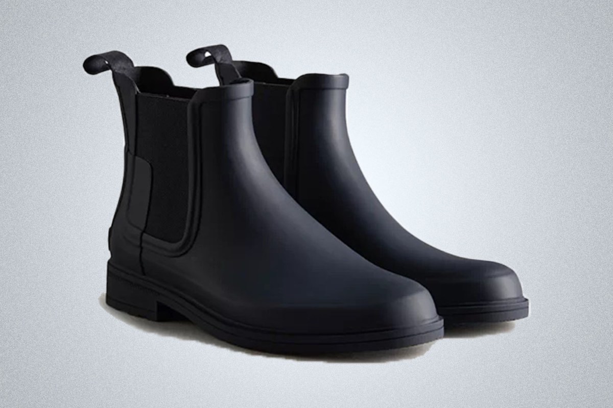 For Sharp Dressers and On-The-Go Guys: Hunter Refined Slim-Fit Chelsea Boots