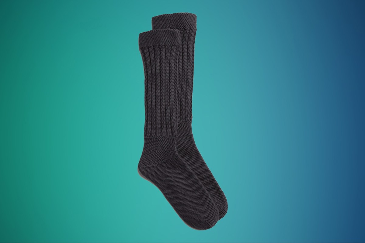 For the Bed-Enthusiasts: Parachute Slouch Socks 