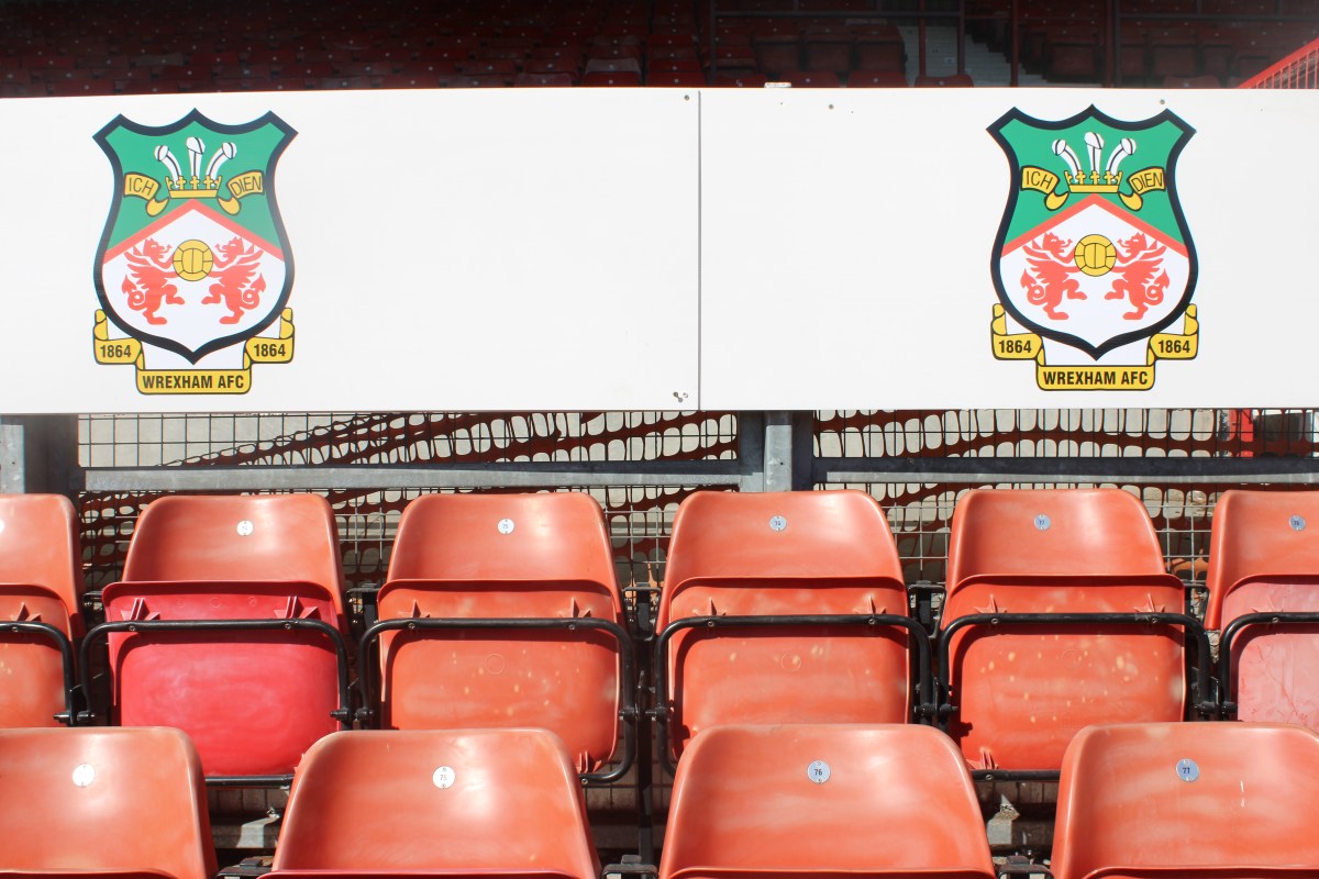 The Untold Story Behind Ryan Reynolds and Rob McElhenney’s Welsh Football Club thumbnail