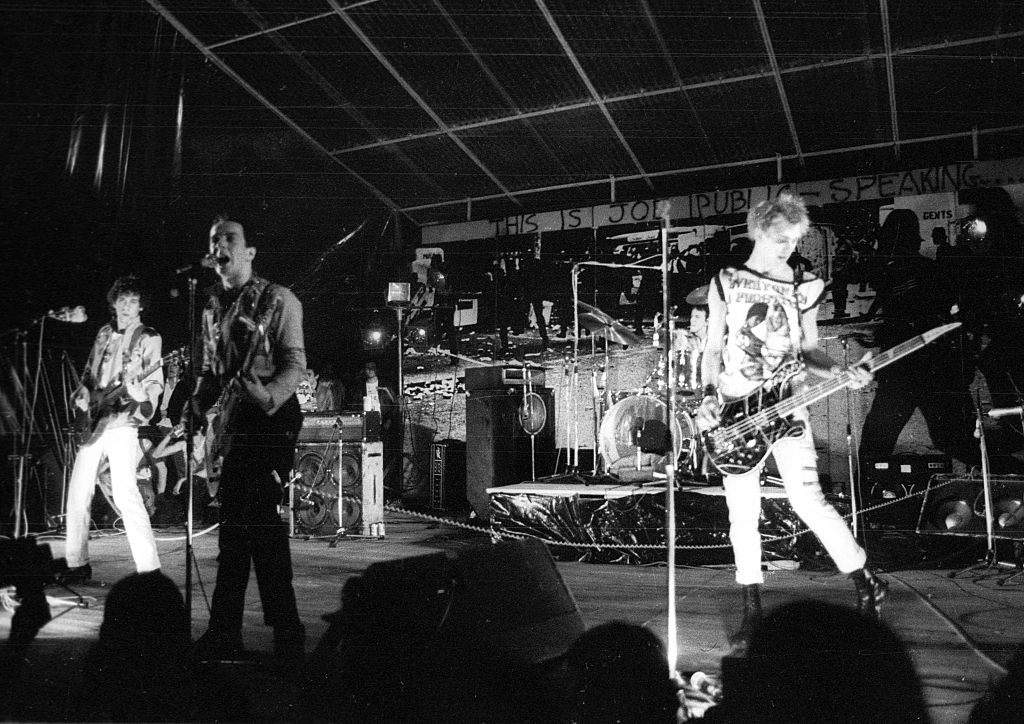 The Clash, 1977