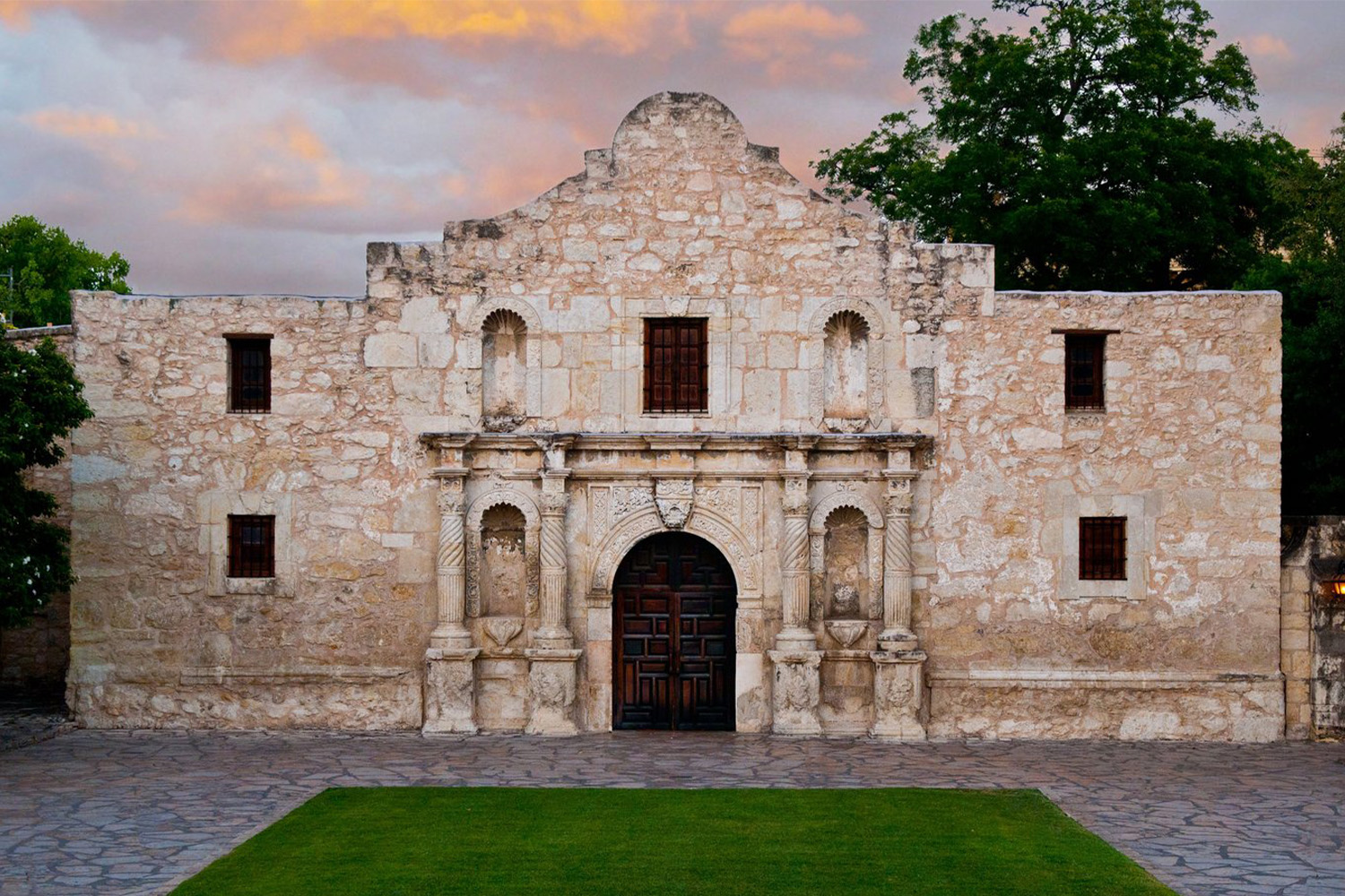 One of Texas's most haunted attractions: The Alamo