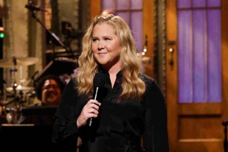 Amy Schumer delivers her monologue on "SNL"