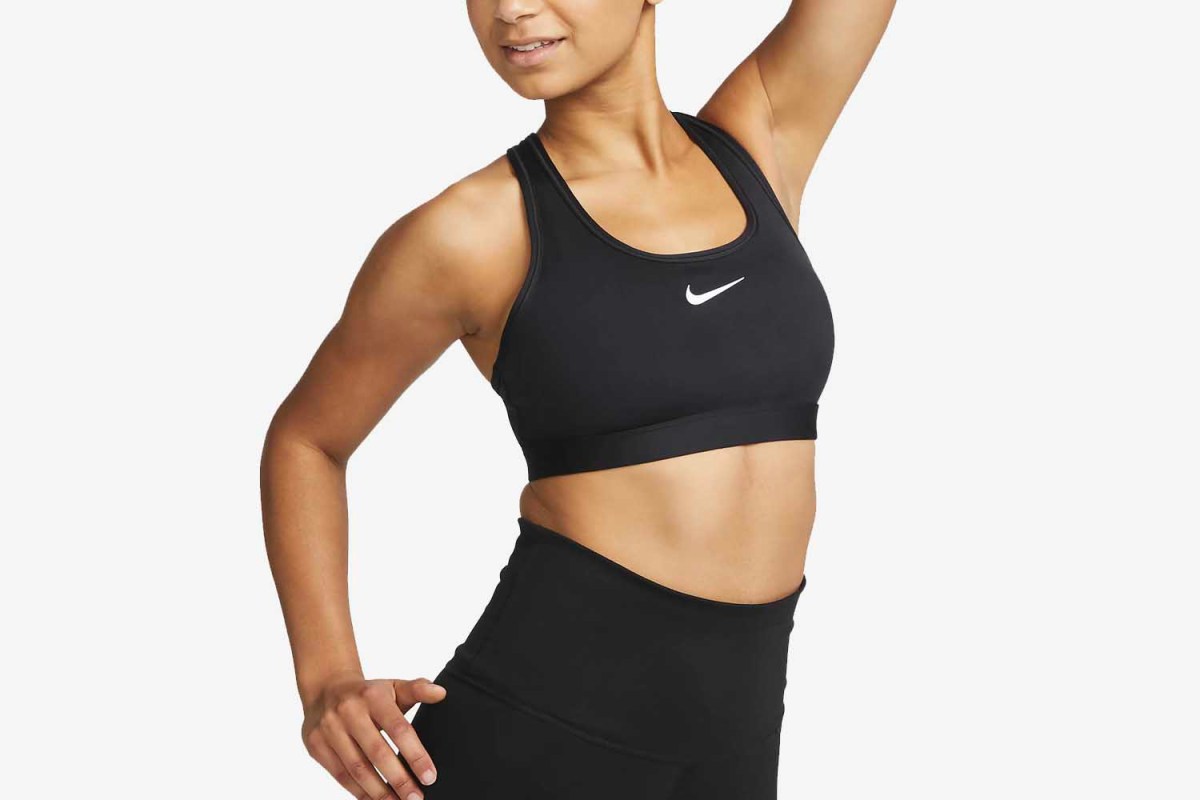 Nike Swoosh Women’s Medium-Support 1-Piece Pad Sports Bra