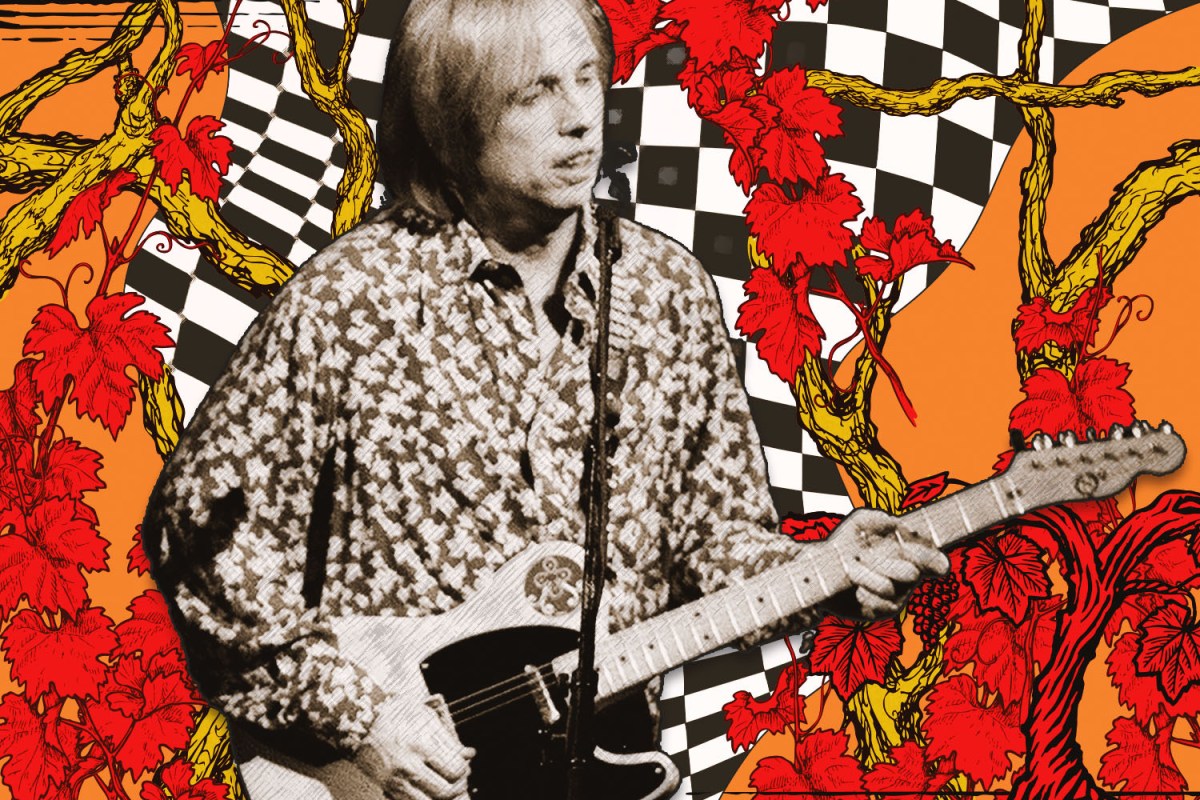 Tom Petty performs at the Fillmore in 1997
