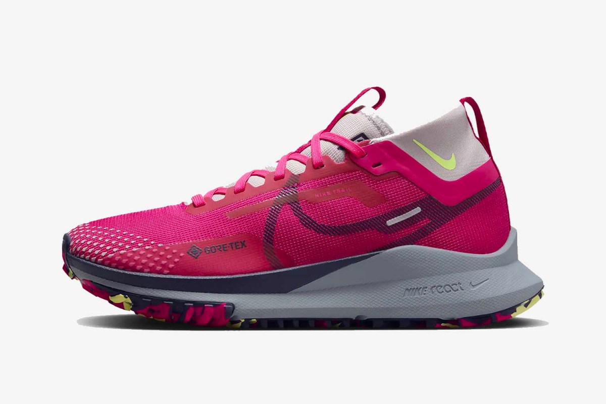 Nike Pegasus Trail 4 GORE-TEX Women's Waterproof Trail Running Shoes