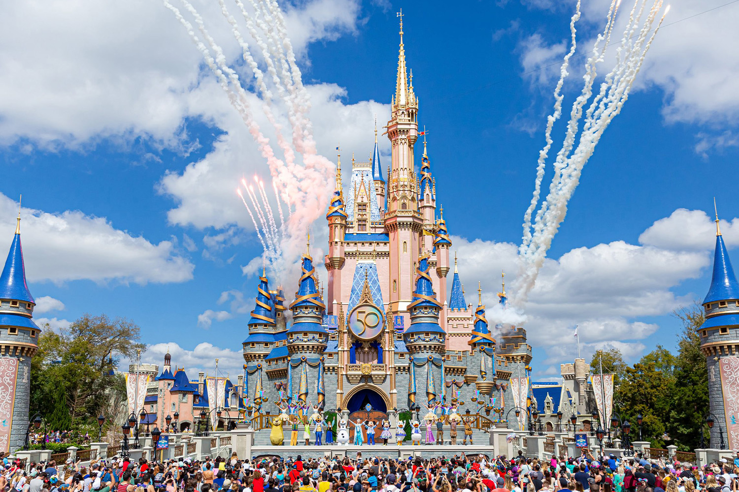 7 Simple Rules for Surviving the Family Disney Trip - InsideHook
