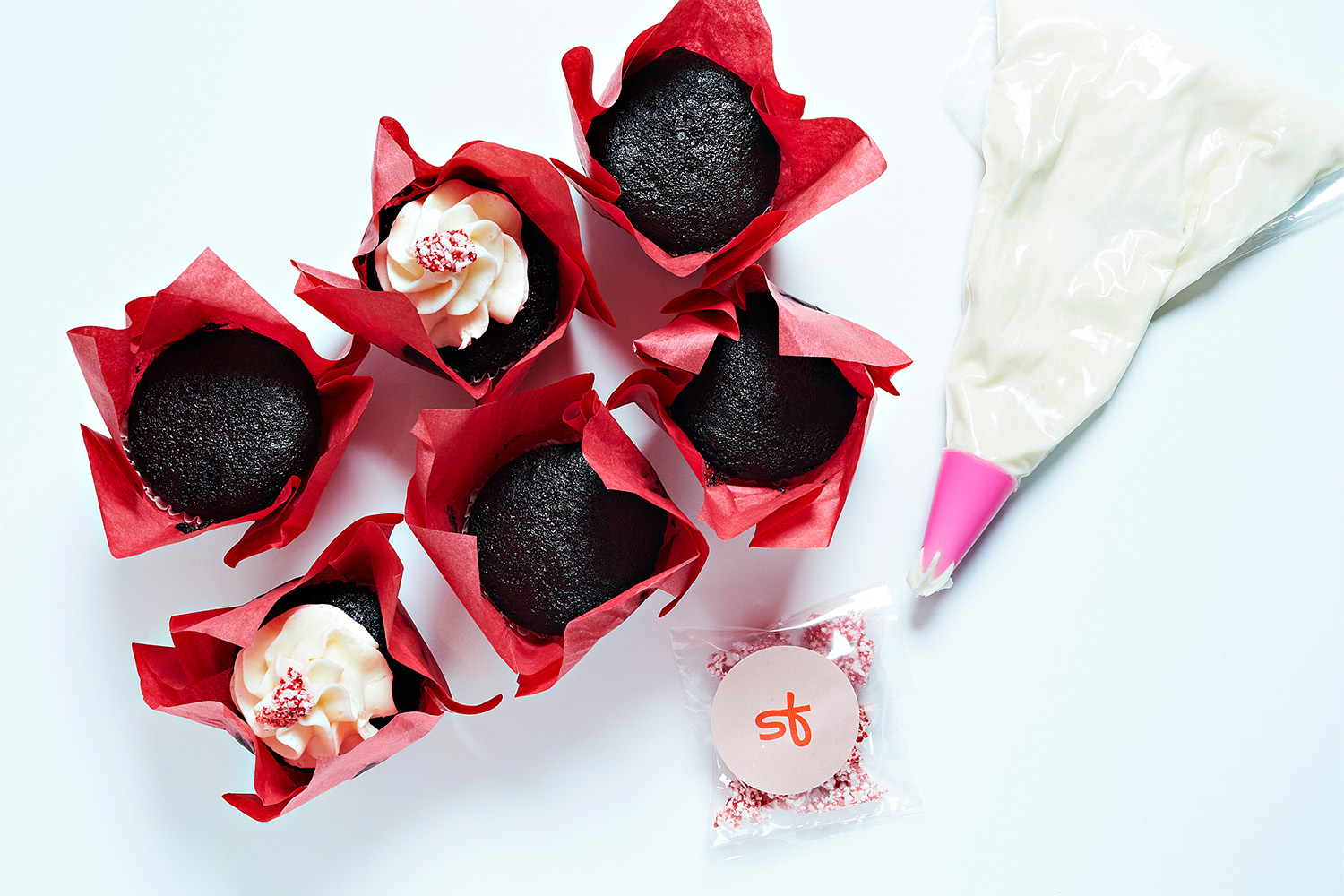 Sticky Fingers Chocolate Peppermint Cupcake Decoration Kit