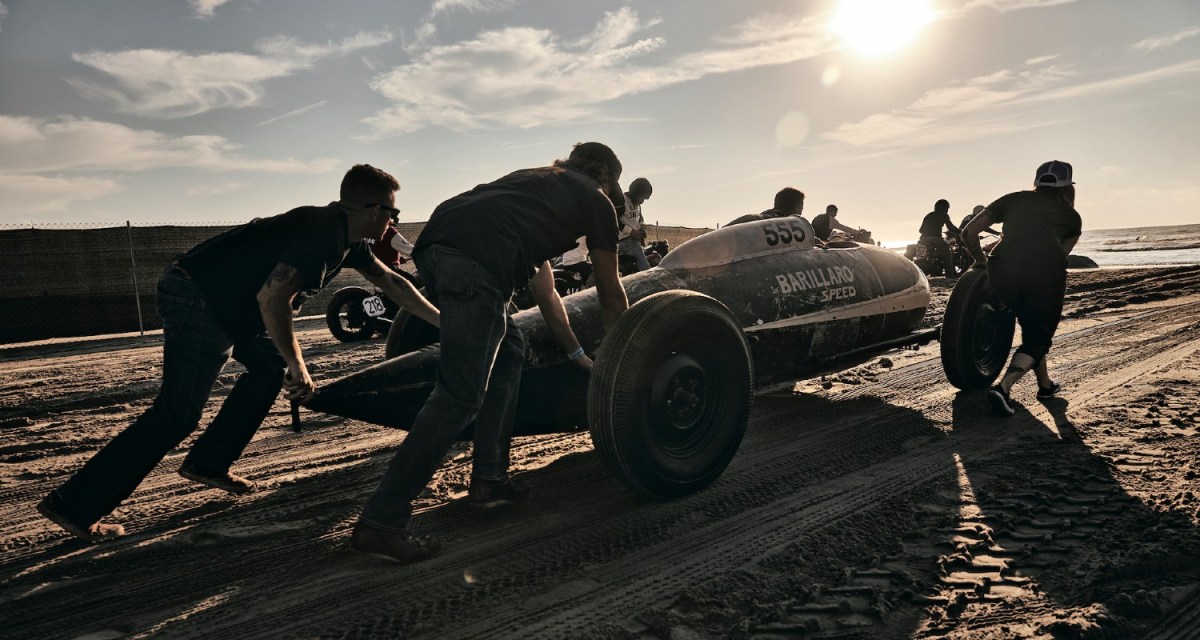 A New Book Features Iconic Photos from The Race of Gentlemen
