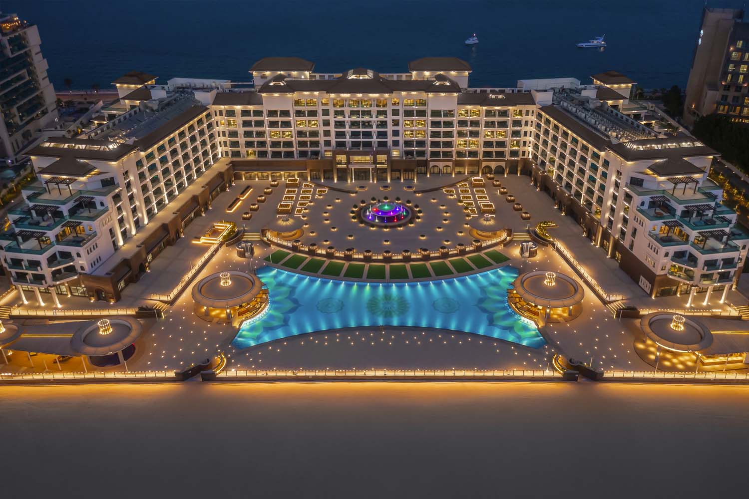 Taj Exotica Resort & Spa, The Palm, Dubai exterior
