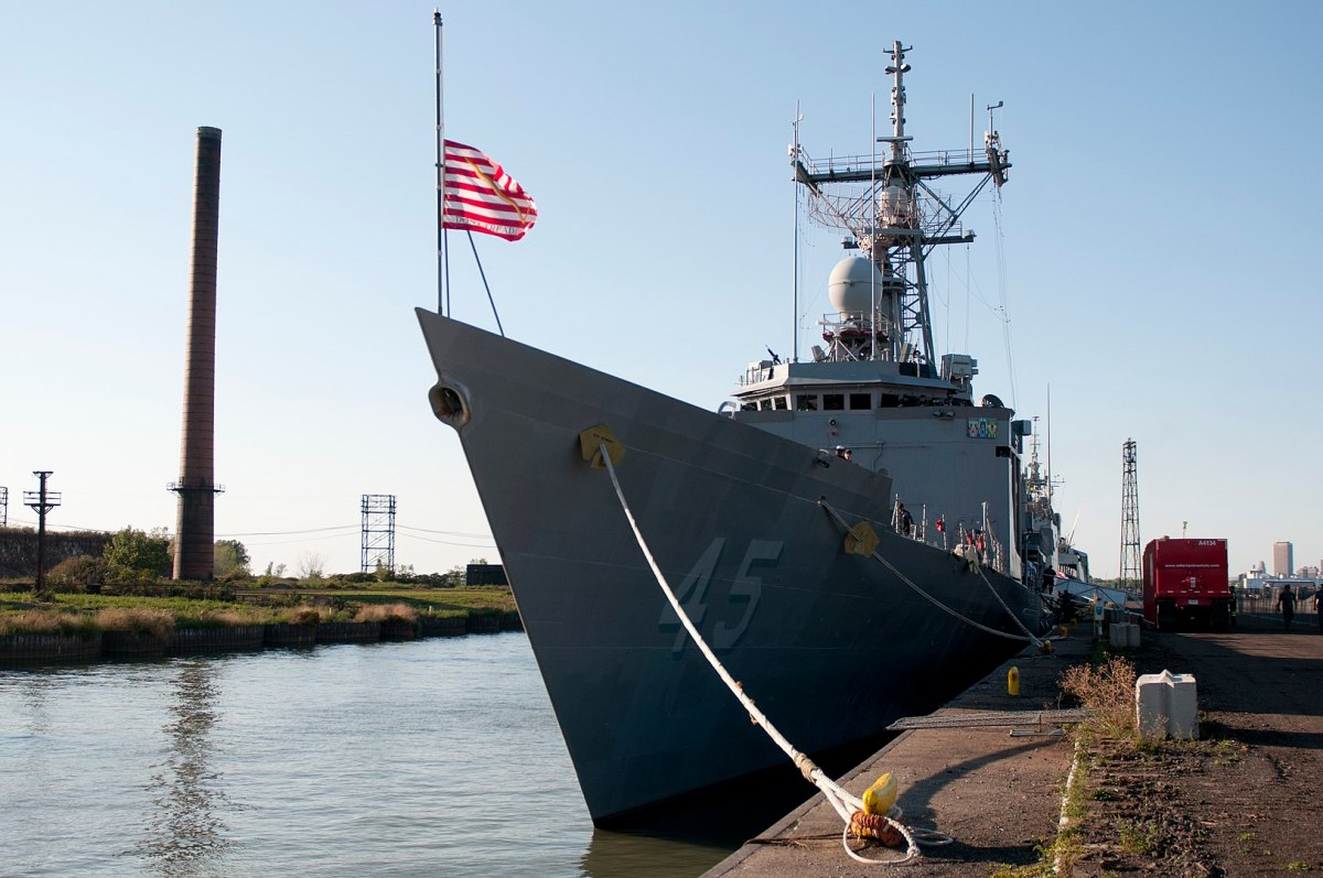 USS De Wert