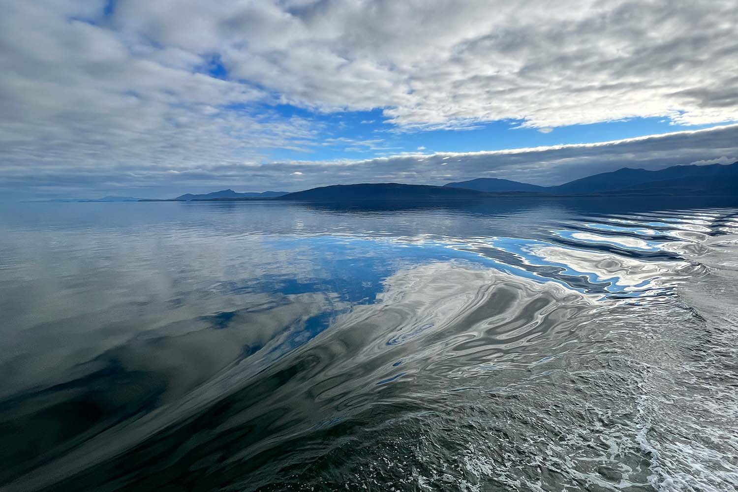 Alaskan landscape as seen from the boat