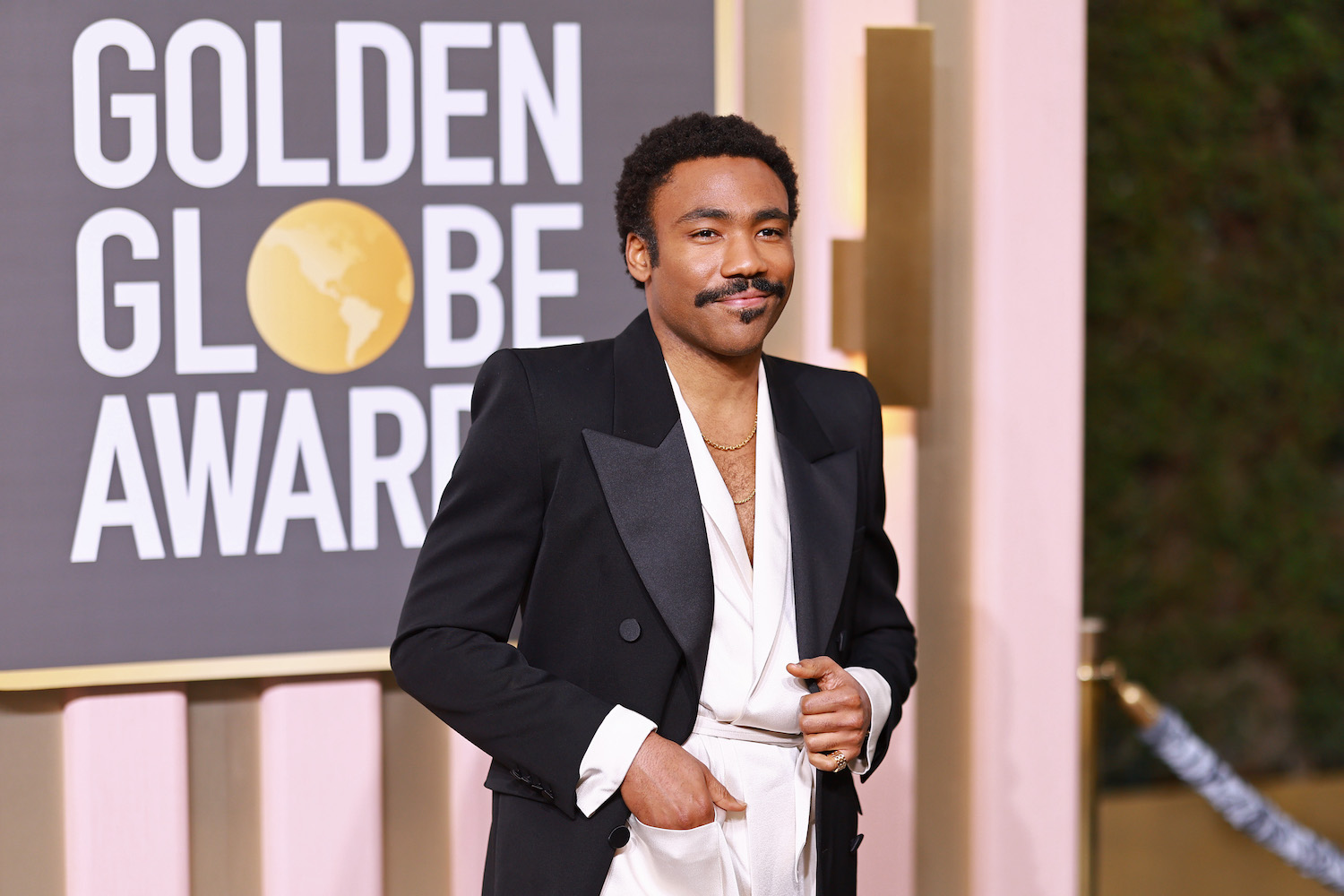 Donald Glover attends the 80th Annual Golden Globe Awards in Saint Laurent.