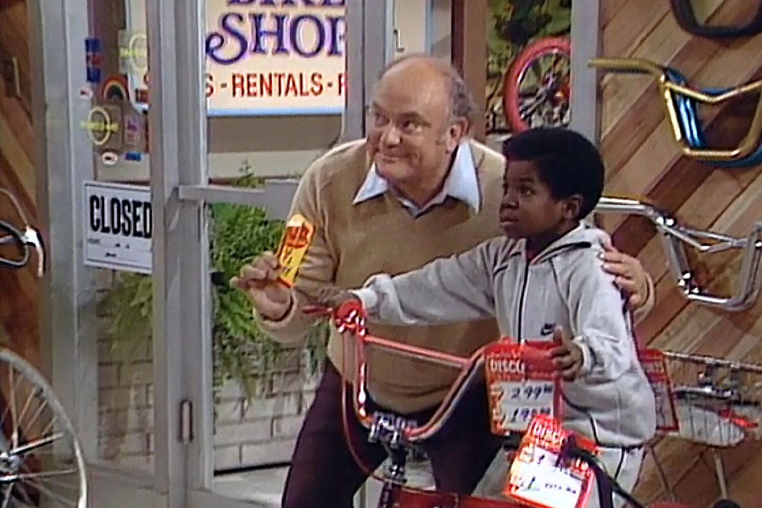 Gordon Jump and Gary Coleman from "The Bicycle Man" episode of "Diff'rent Strokes"