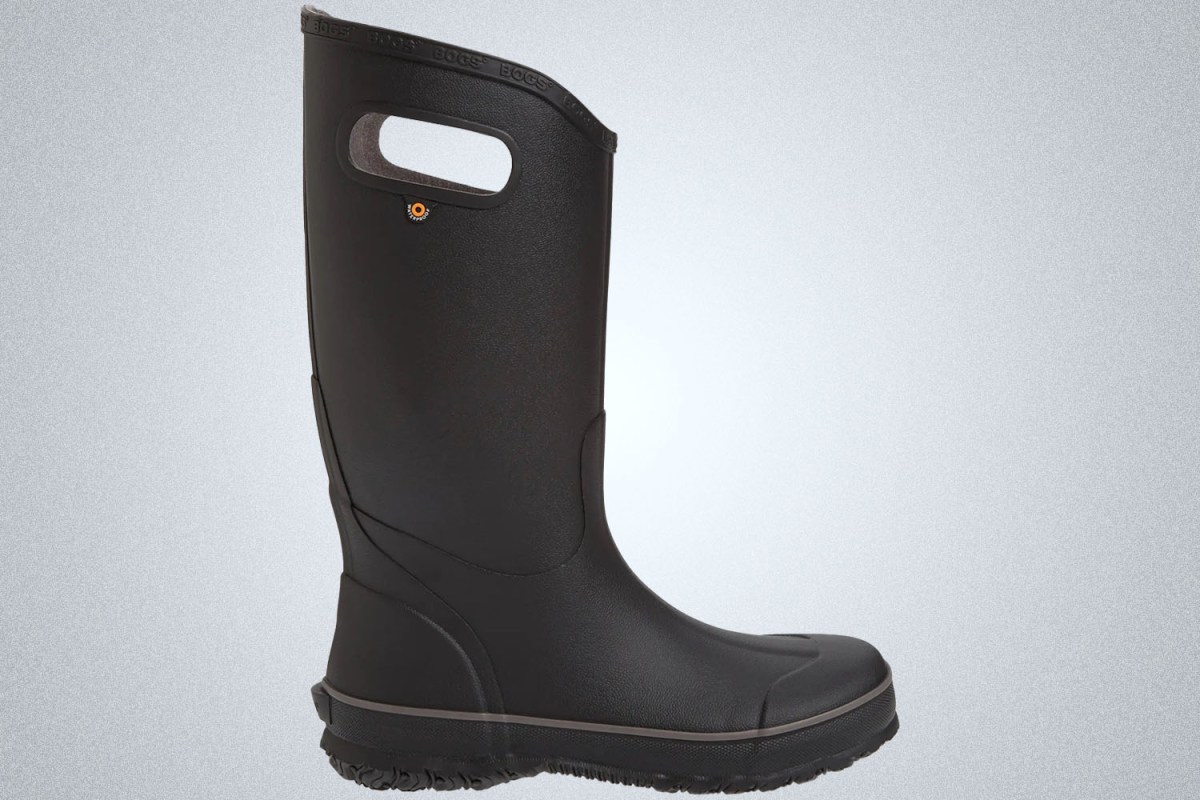 The No-Frills Behemoth: Bogs Waterproof Rain Boots
