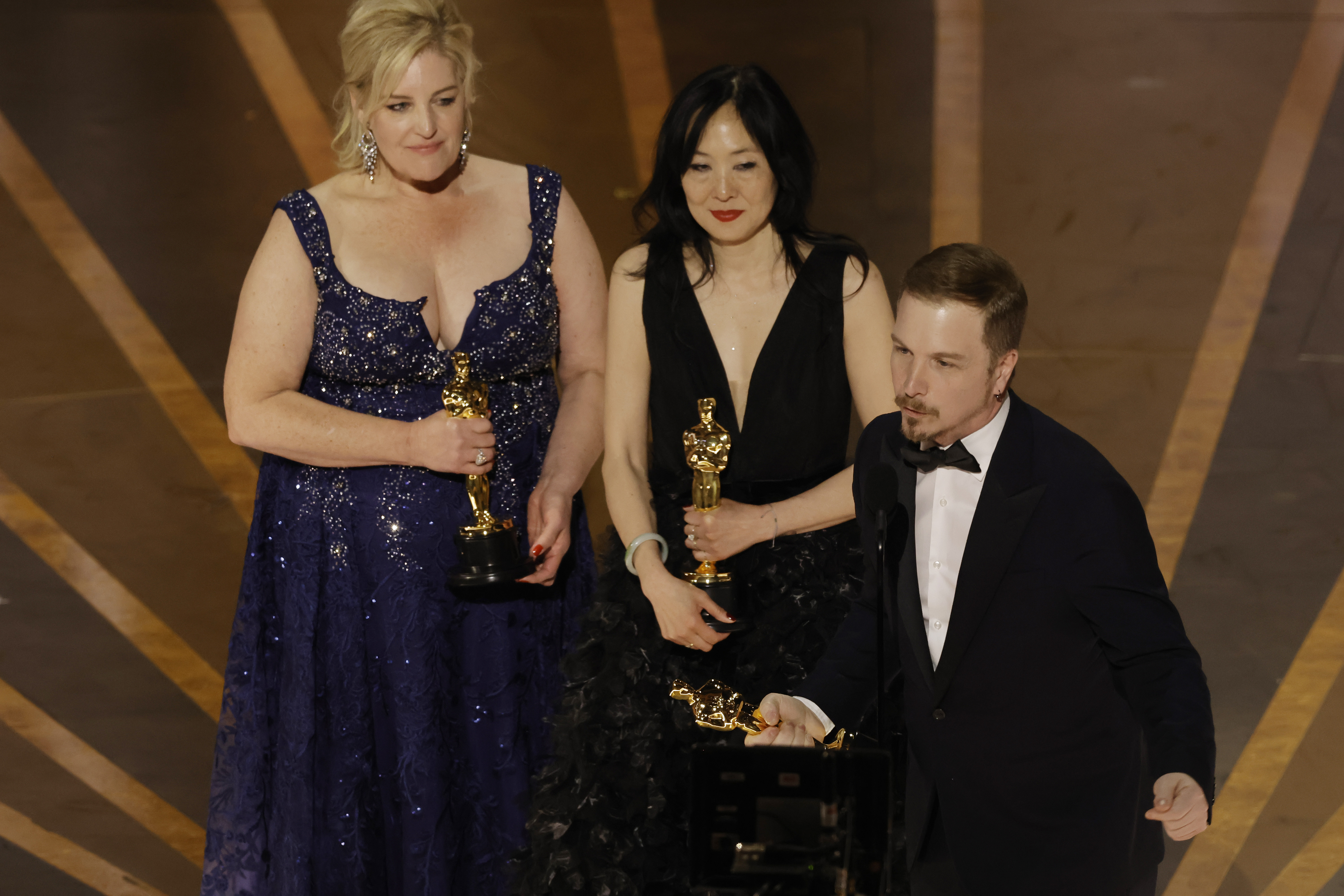 Greg Cannom, Kate Biscoe and Patricia Dehaney with the award for Best  Makeup and Hairstyling for Vice in the press room at the 91st Academy  Awards held at the Dolby Theatre in Hollywood, Los Angeles, USA Stock Photo  - Alamy