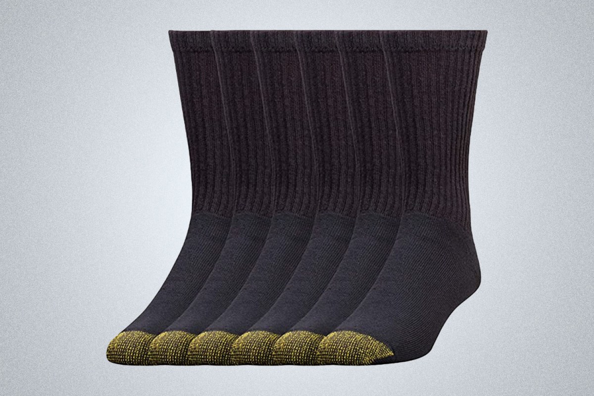 The Ultra-Affordable Option: Gold Toe 656s Cotton Crew Athletic Socks (6-Pack)