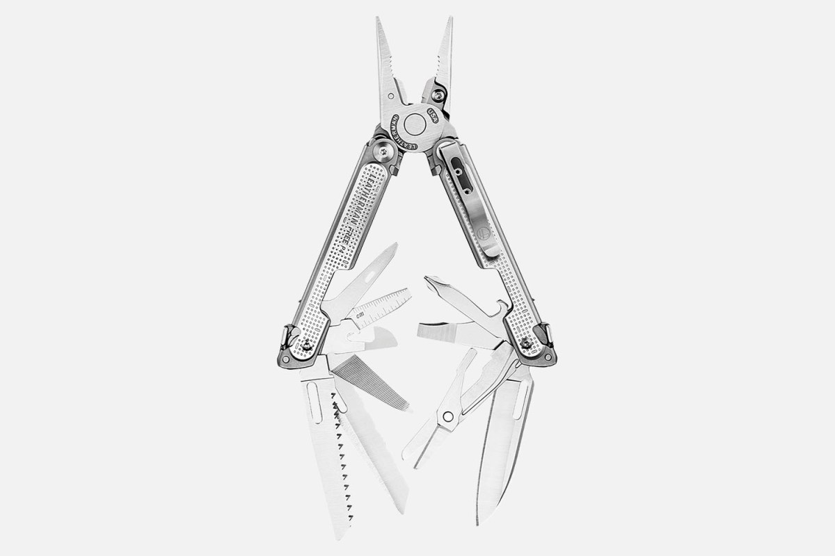 Easiest One-Handed Operation: Leatherman Free P4 Multi-Tool