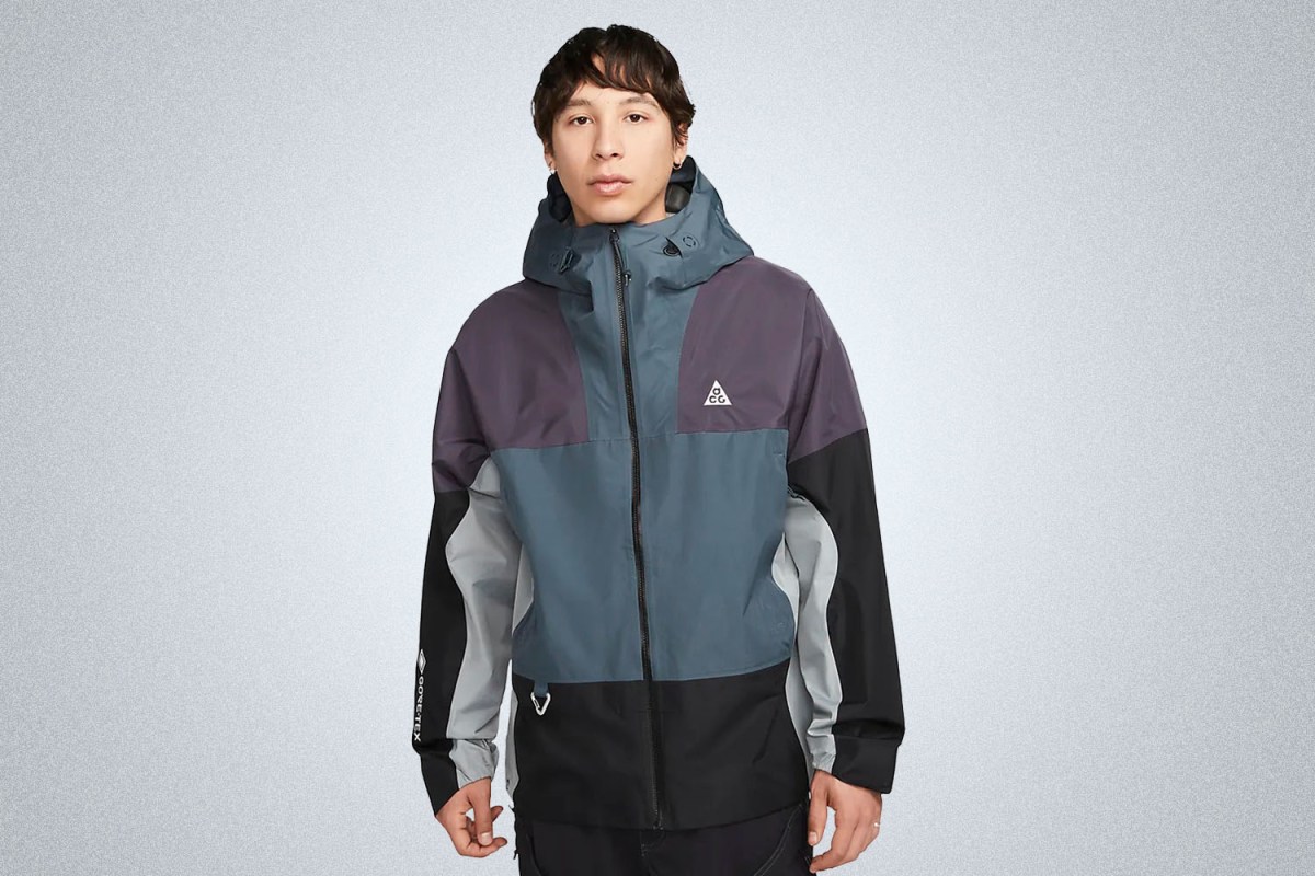 Nike Storm-FIT ADV ACG “Chain of Craters” Jacket
