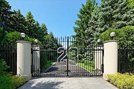 Entrance to Michael Jordan's house