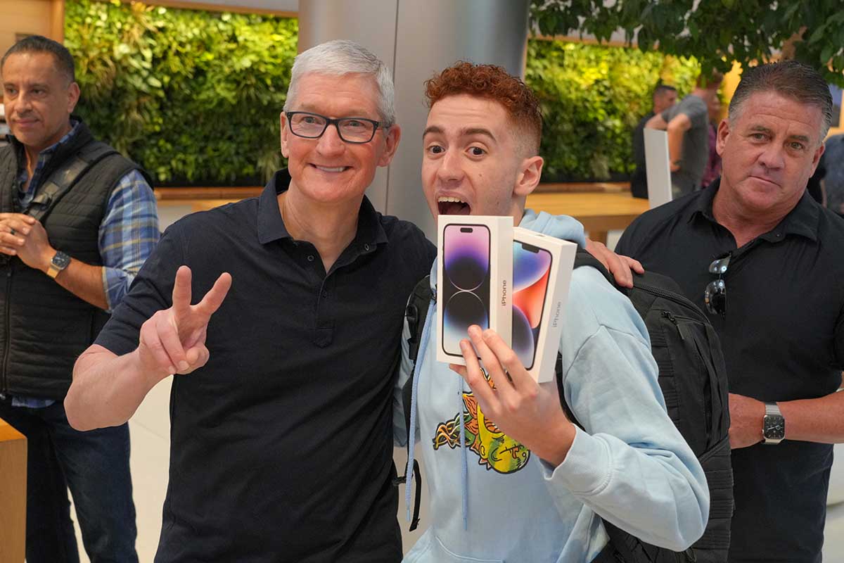 Apple CEO Tim Cook visits the Fifth Avenue Apple Store on September 16, 2022 in New York City.