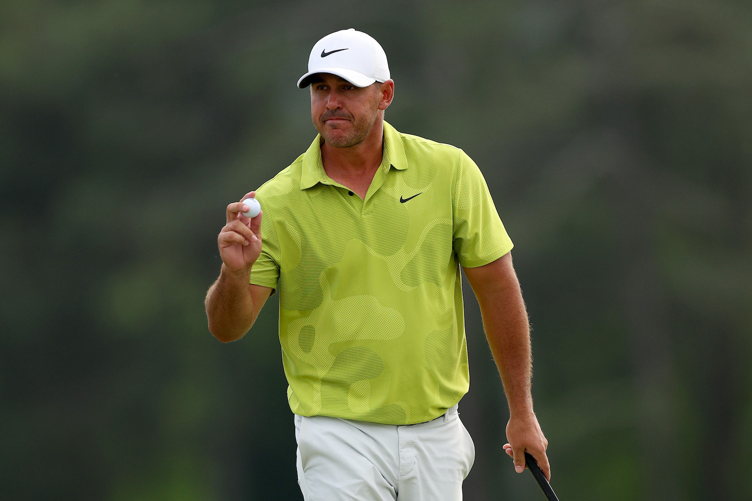 Brooks Koepka, a LIV Golfer, Sits Atop the Masters Leaderboard pic