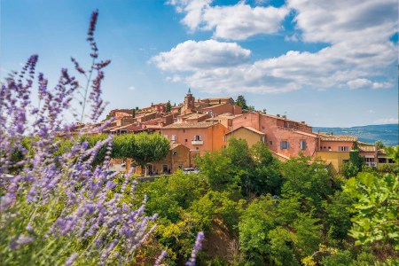 Roussillon is a commune in the Vaucluse department in the Provence-Alpes-Côte d'Azur region in Southeastern France